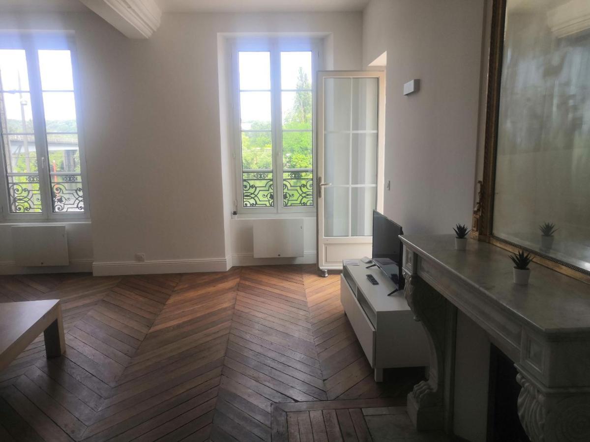 Grand 2P Terrasse Bord De Seine Apartment Mantes-la-Jolie Bagian luar foto