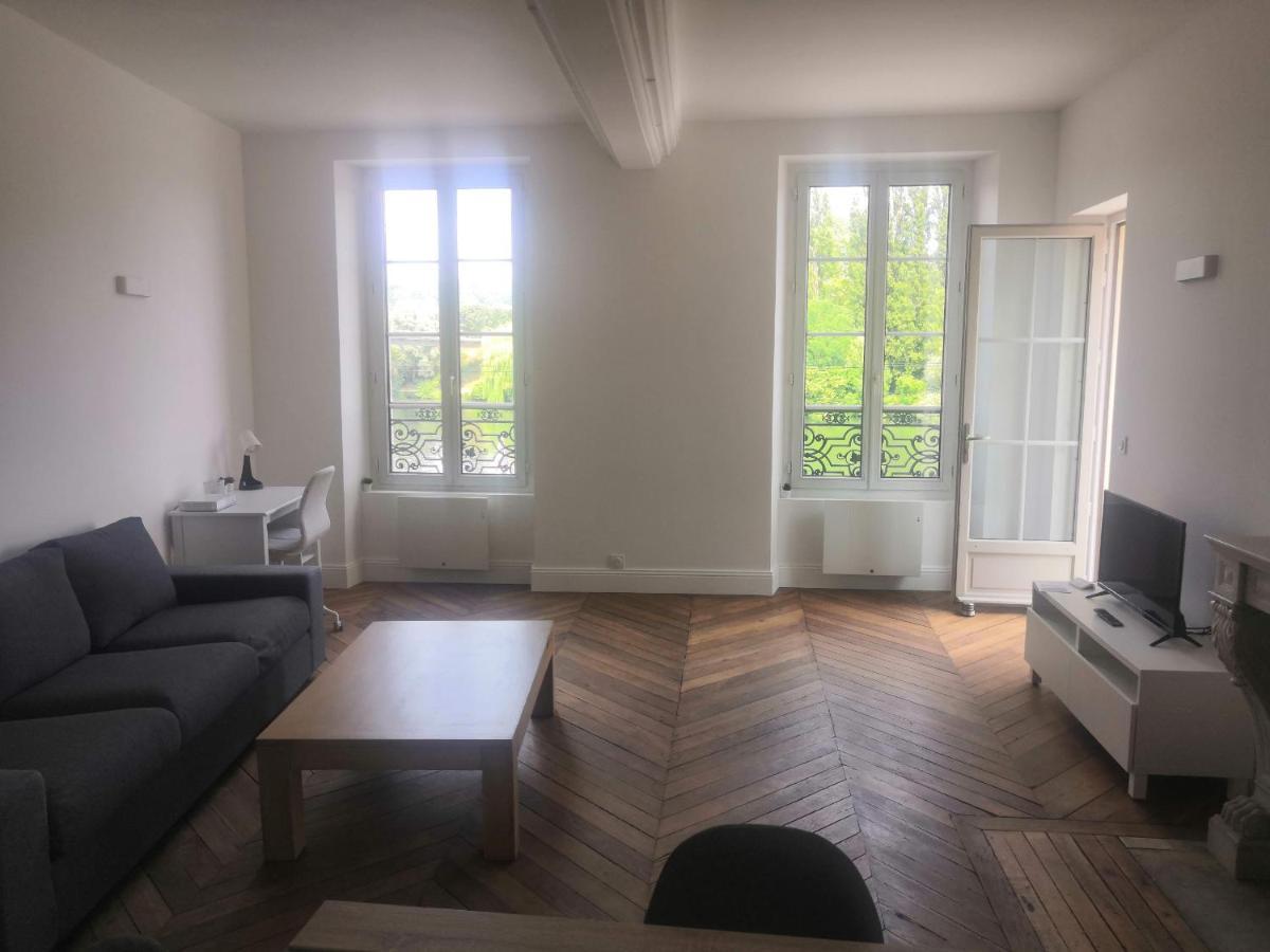 Grand 2P Terrasse Bord De Seine Apartment Mantes-la-Jolie Bagian luar foto
