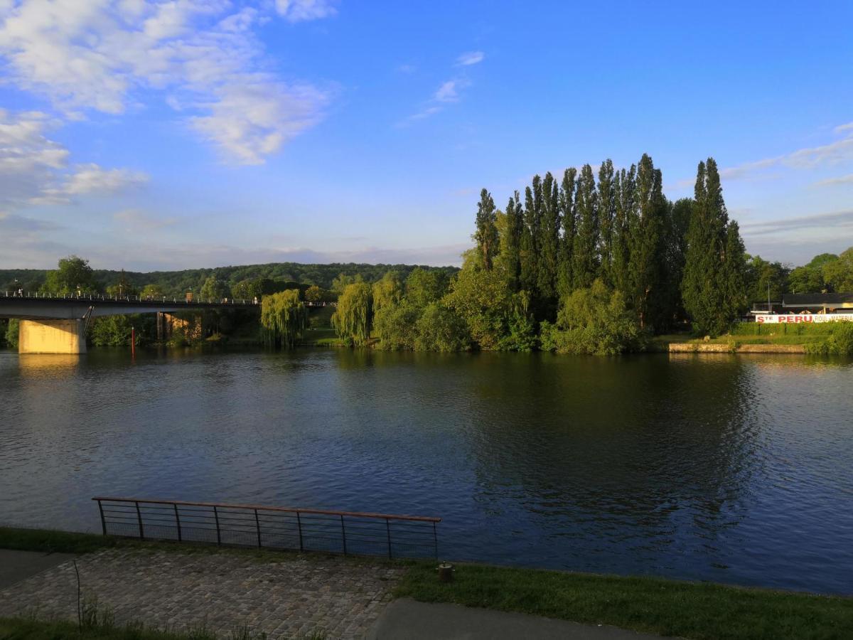 Grand 2P Terrasse Bord De Seine Apartment Mantes-la-Jolie Bagian luar foto